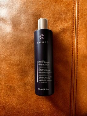 MONAT Volumizing Revive Shampoo Infused w/Rejuveniqe - Weightless 8oz Sealed